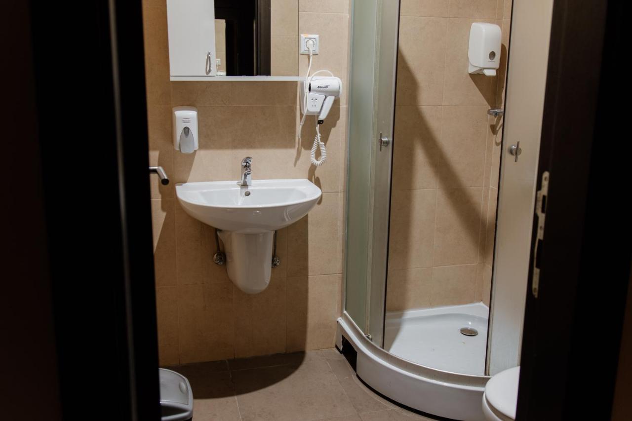 Hotel Drinska lasta Ljubovija Exteriör bild