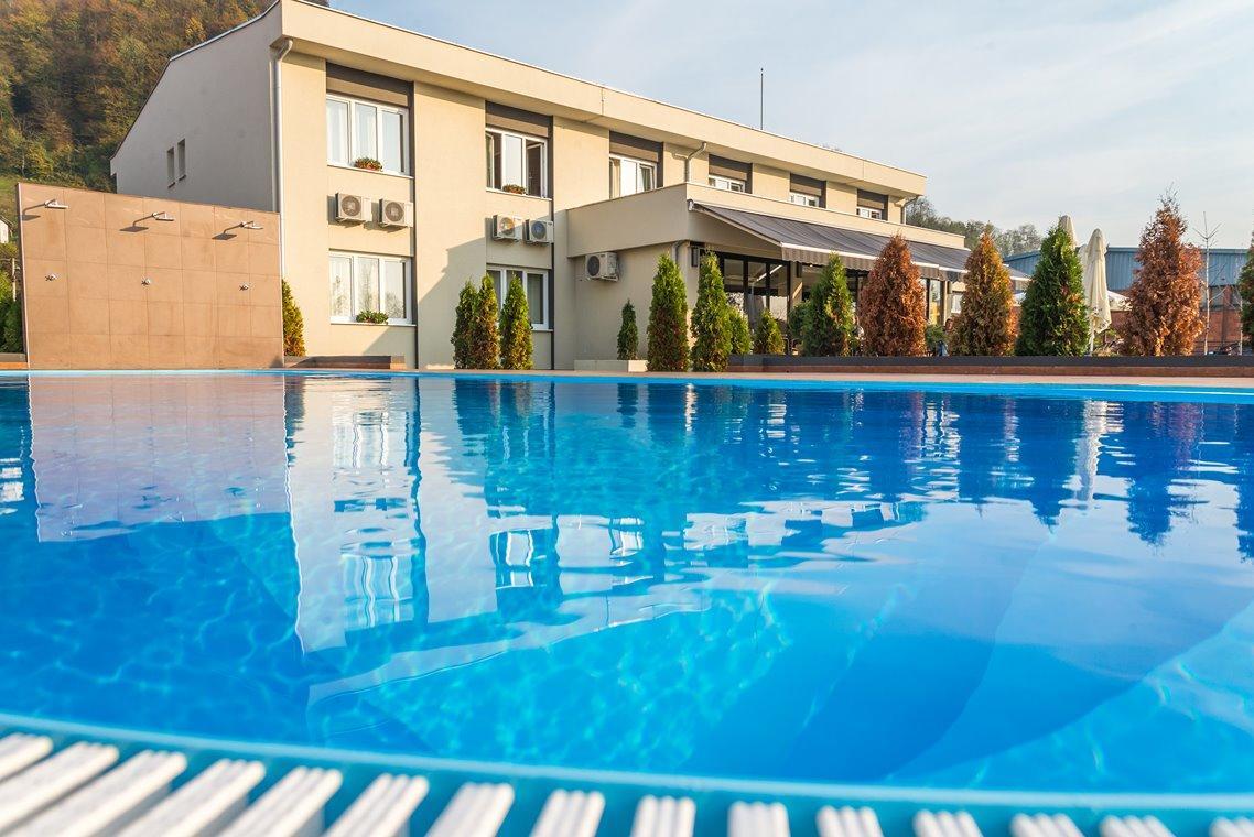Hotel Drinska lasta Ljubovija Exteriör bild